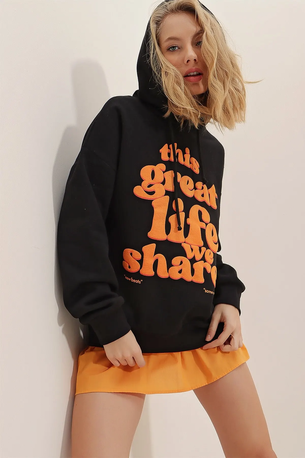 

Women's Sweatshirt Black Hooded Printed 3 Thread Winter Oversize Hoodies Fashion All Season New Pullovers Fleece lovers Fleece