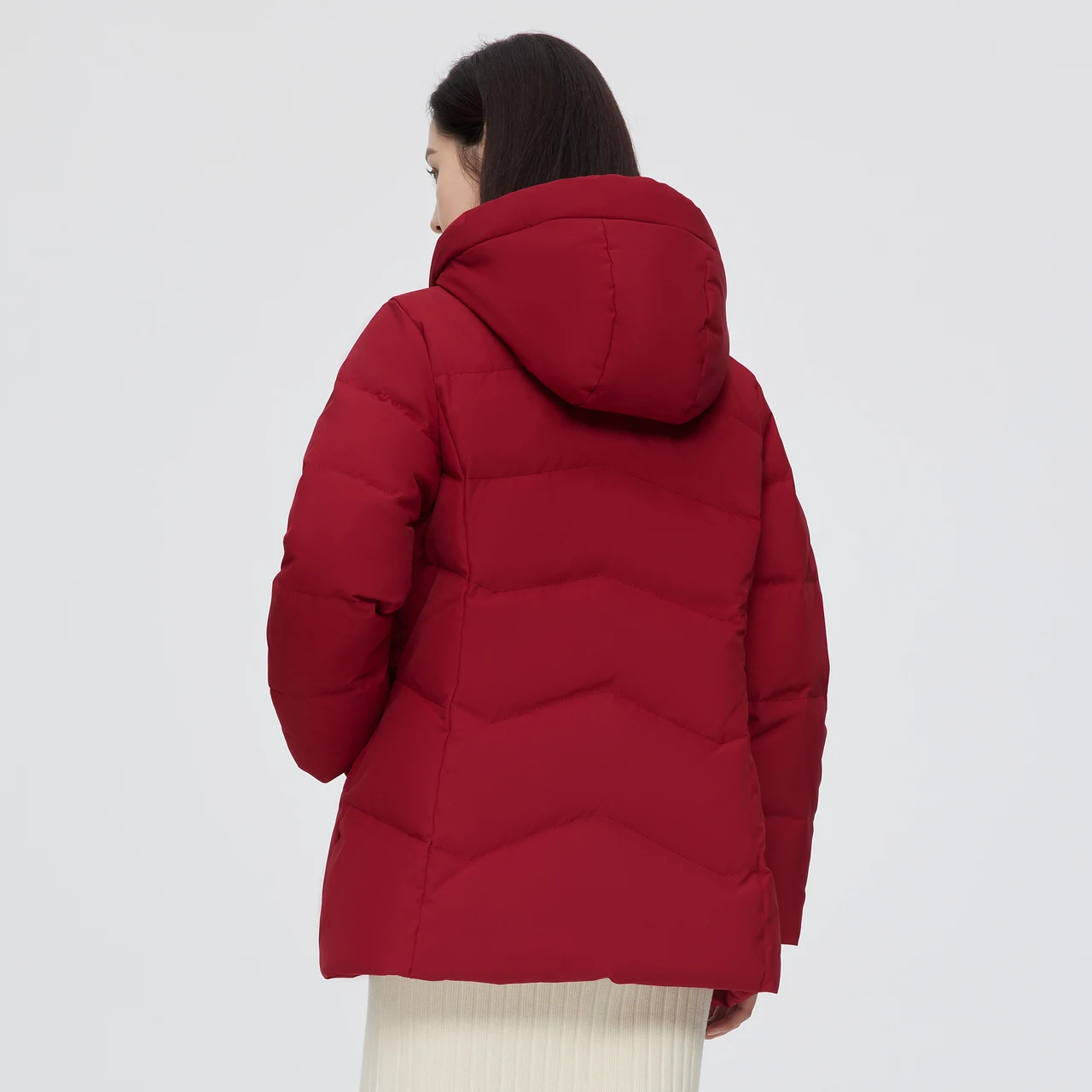 Зимнее пальто для женщин 2024 Модная приталенная пуховая куртка с капюшоном