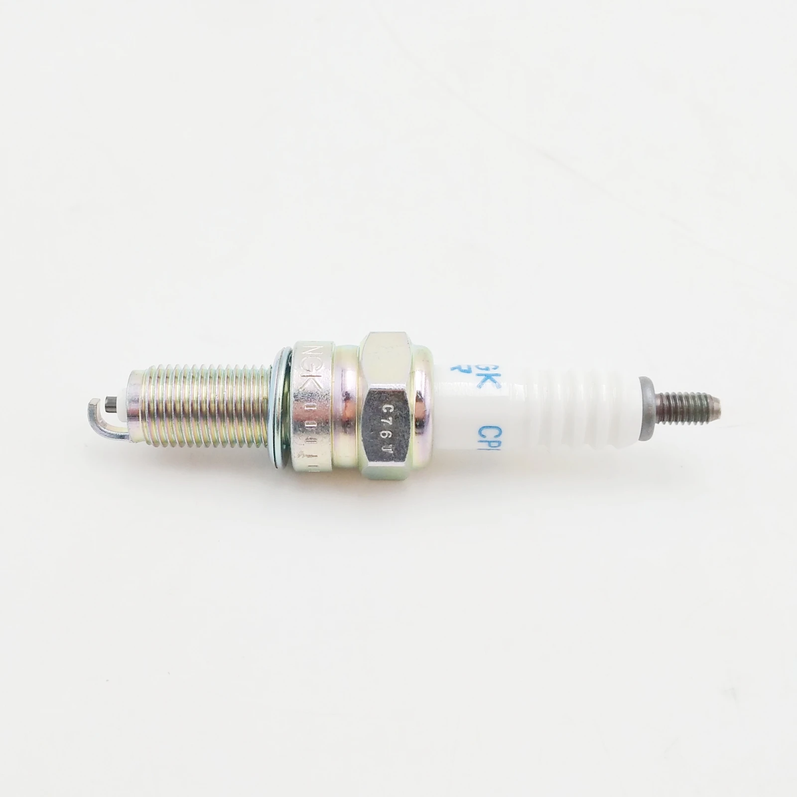 

Spark Plug for Suzuki VL800 Boulevard C50 VL800T VL1500 Boulevard C90 Intruder 1500 VL1500T VZ800 Boulevard M50