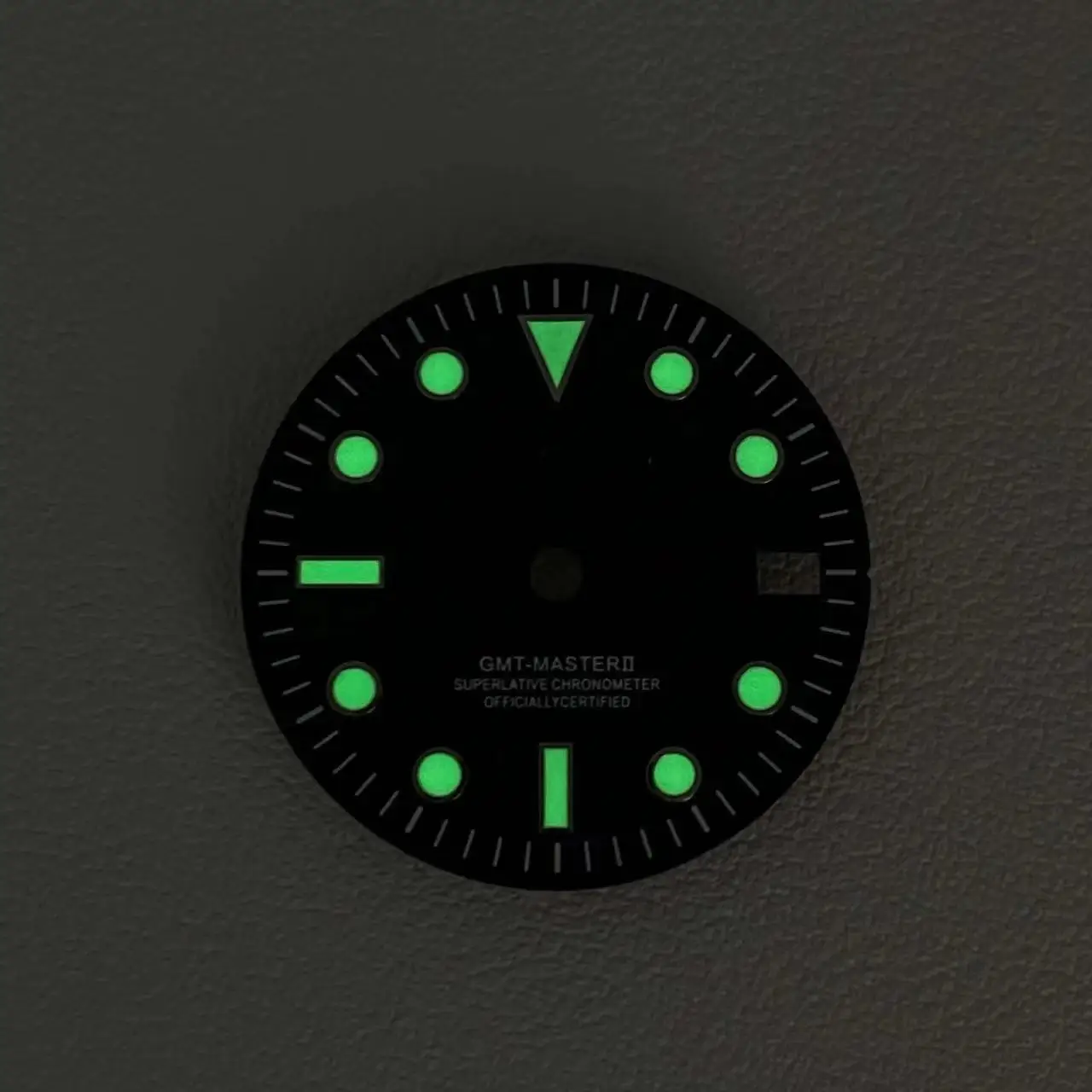 Зеленый циферблат GMT 28 5 мм NH34 S с одним световым лучом подходит для аксессуаров