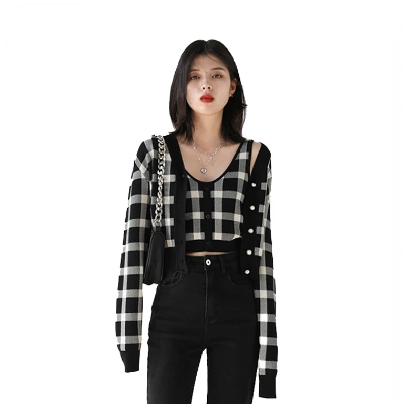 

Women's 2022 new two-piece plaid knitted suit short camisole + long-sleeved cardigan ladies street style jacket