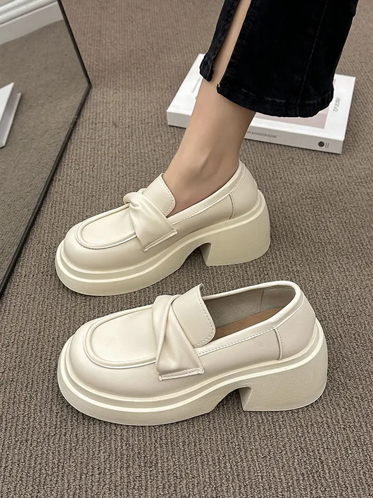 

Casual Woman Shoe British Style Shallow Mouth Oxfords Square Toe Clogs Platform Loafers With Fur Slip-on Preppy Leather Creepers