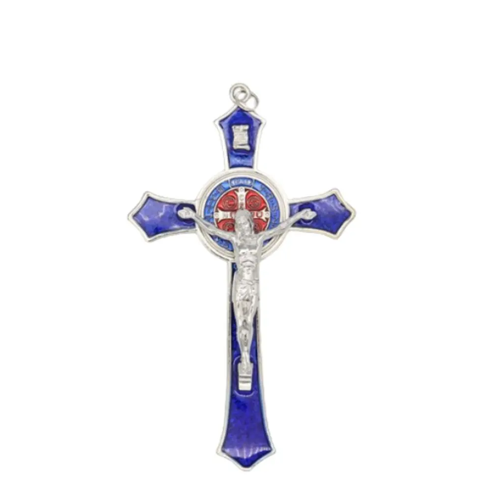 

Кулон Saint Crucifix из металла