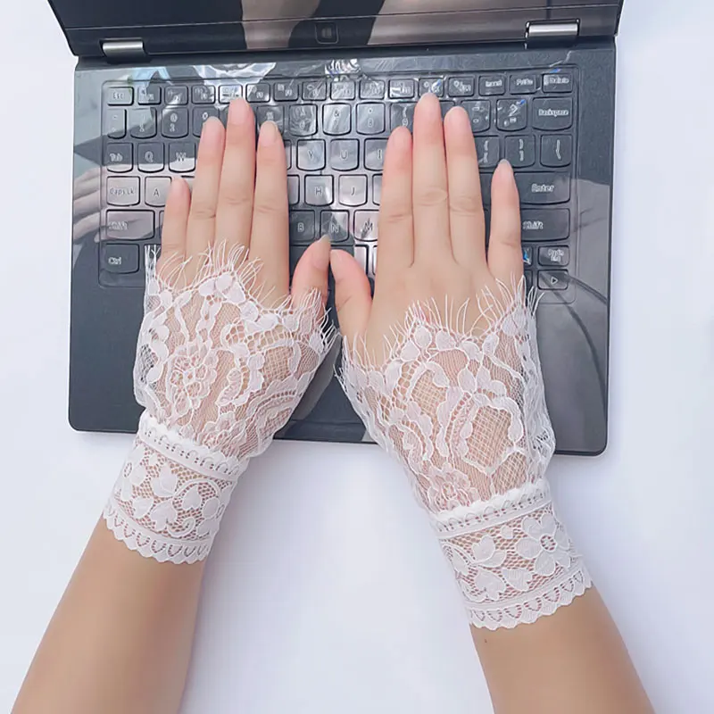 

Кружевные накладные рукава, полые цветы, накладные рукава, милые наручные манжеты, декоративные манжеты для свитера, накладные рукава, круж...