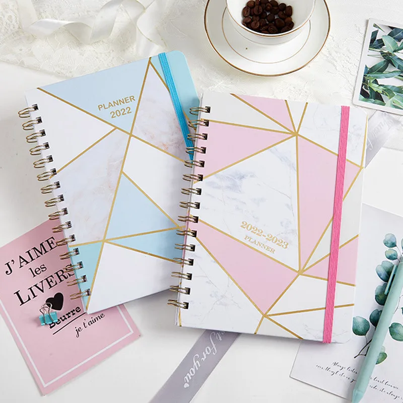 

2022 планировщик на английском языке, дневник А5, записная книжка в твердом переплете, школьные ежедневные и еженедельные расписания, учениче...