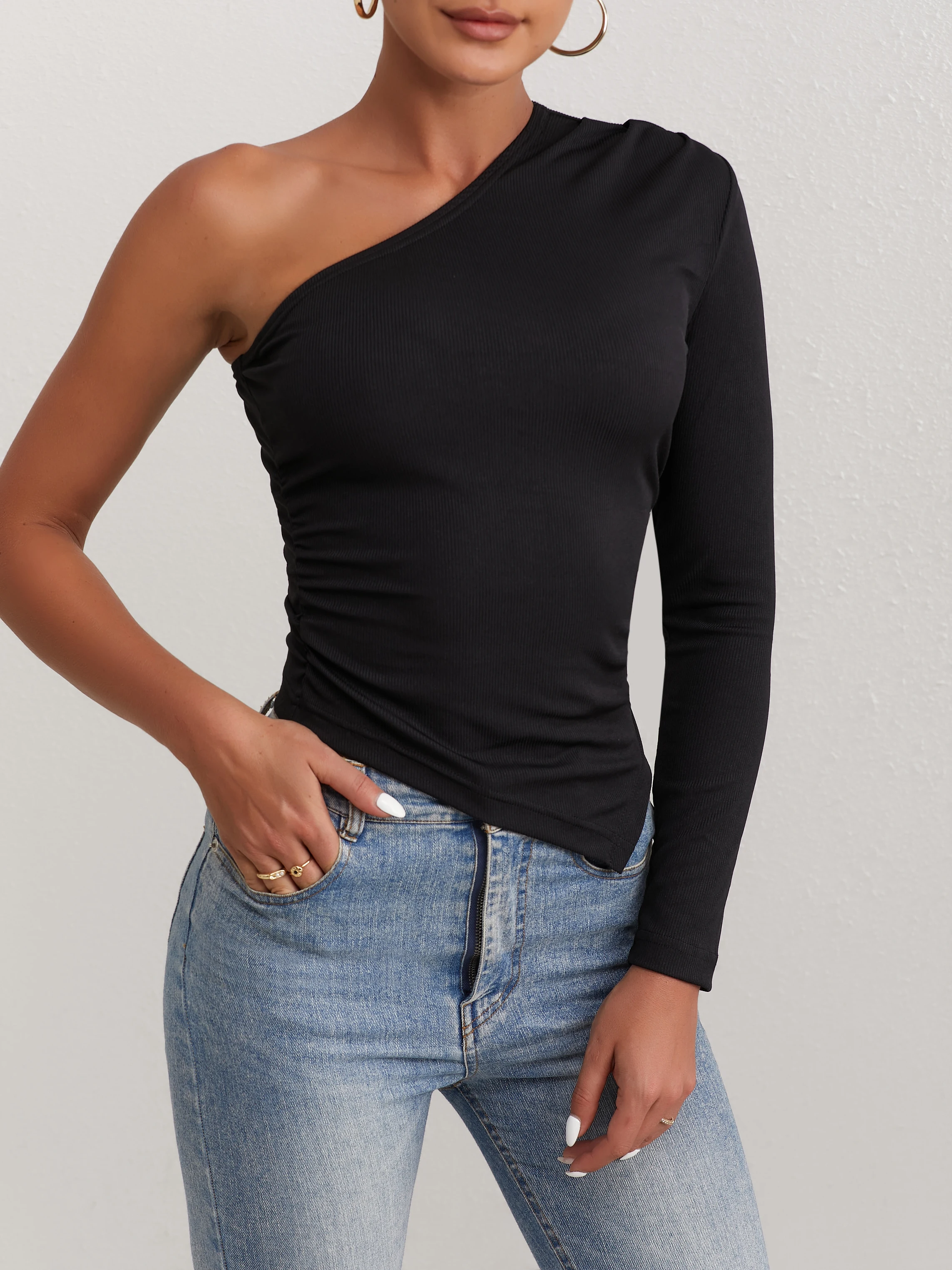 НАПРАВЛЕНИЕ 2407081 Шикарный топ на одно плечо с асимметричным вырезом сексуальный