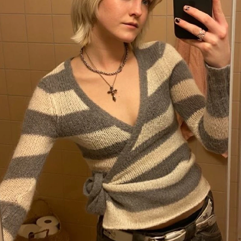 

Dourbesty Vintage Cardigan 2000s Sweater Women V-neck Lace Up Bandage Knitted Tops Fairycore y2k Grunge Clothes Streetwear