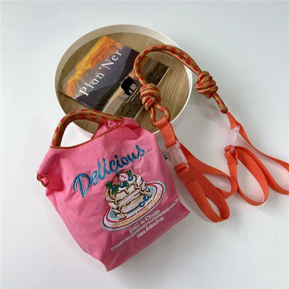 Женская мини-тоут с вышивкой цвет в ассортименте