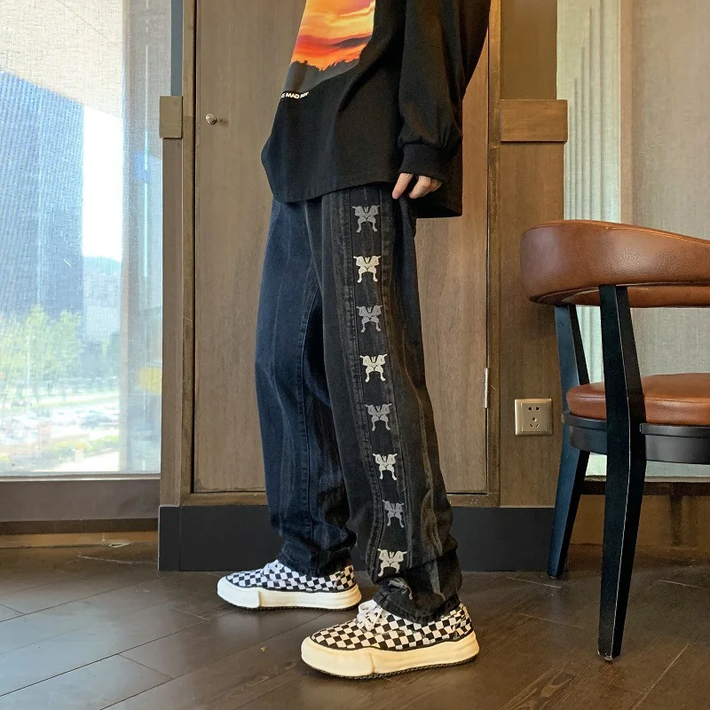 DEEPTOWN Embroidered Distressed Jeans Men Hip Hop Streetwear Denim Pants Loose Casual Straight Trousers Male Designer Fashion