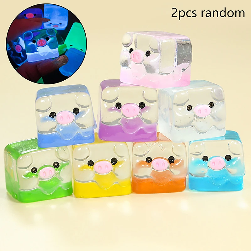 

2PCS DIY Handmade Jewelry Accessories Luminous Resin Miniature Cartoon 3D Ice Block Pig Toys Micro Landscape Decoration