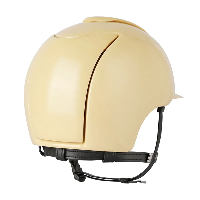 Шлем для верховой езды желтого цвета