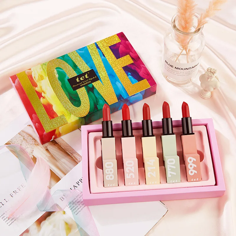 

Цифровая губная помада в подарочной коробке, 5 цветов, матовая бархатная водостойкая губная помада для макияжа, не быстро выцветает, сладкая...