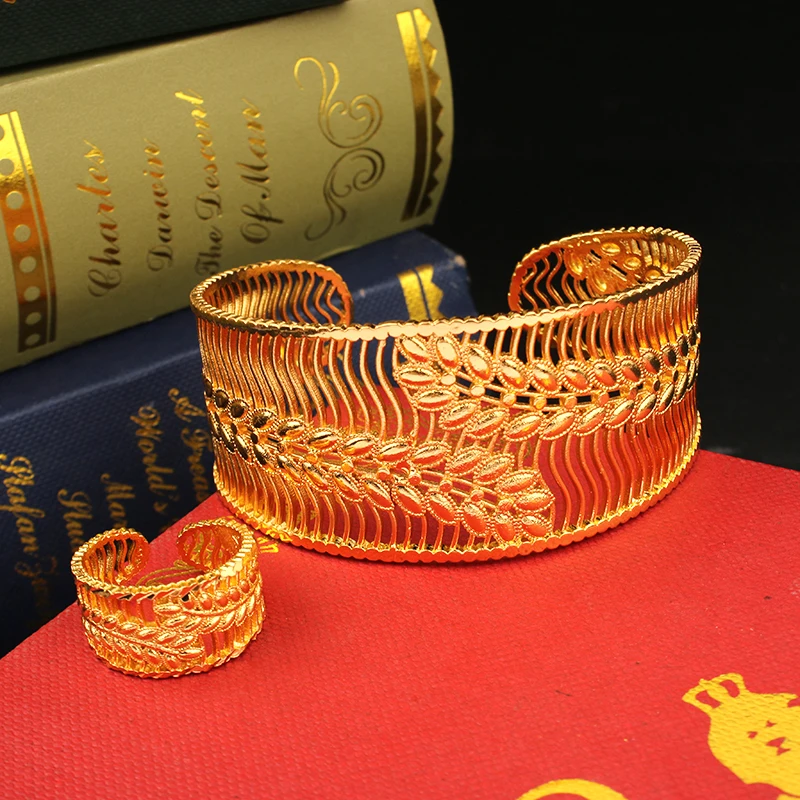

Dicai Delicate Gold Plated Bracelet Women Ring Arabian Luxury Charm Copper Bracelet Bangles Dubai Jewelry Set Designer Fashion