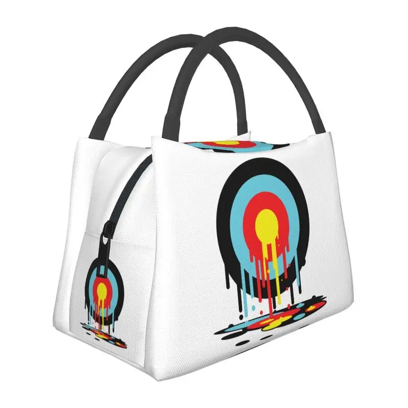 

Hand-held insulated refrigerated simple style lunch bag is convenient attractive, cute, suitable for family friends picnics