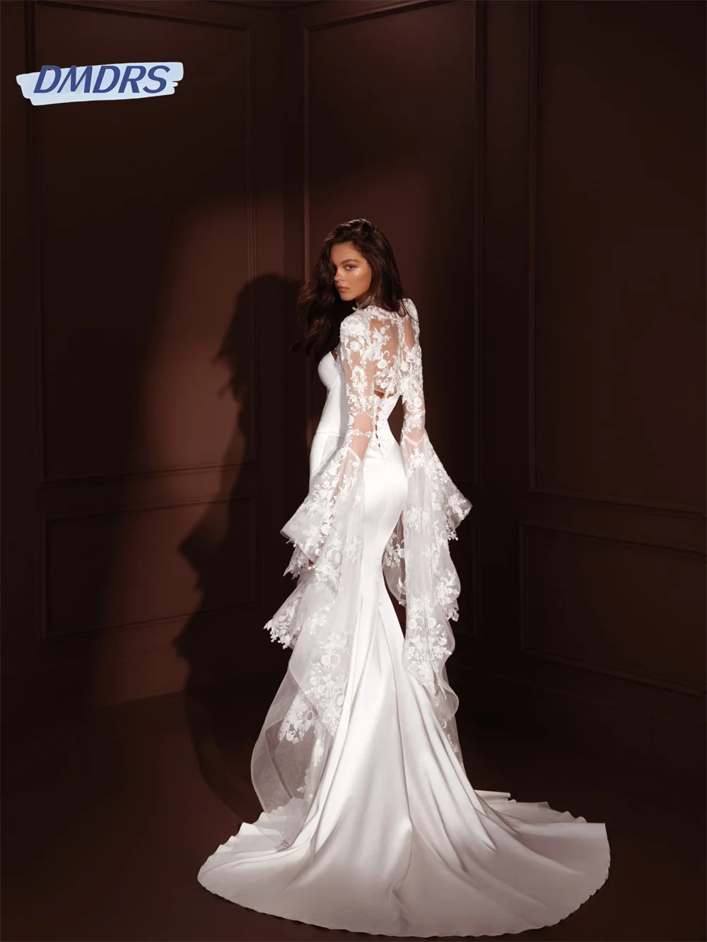 Рисунок 2 - Женское свадебное платье с юбкой годе