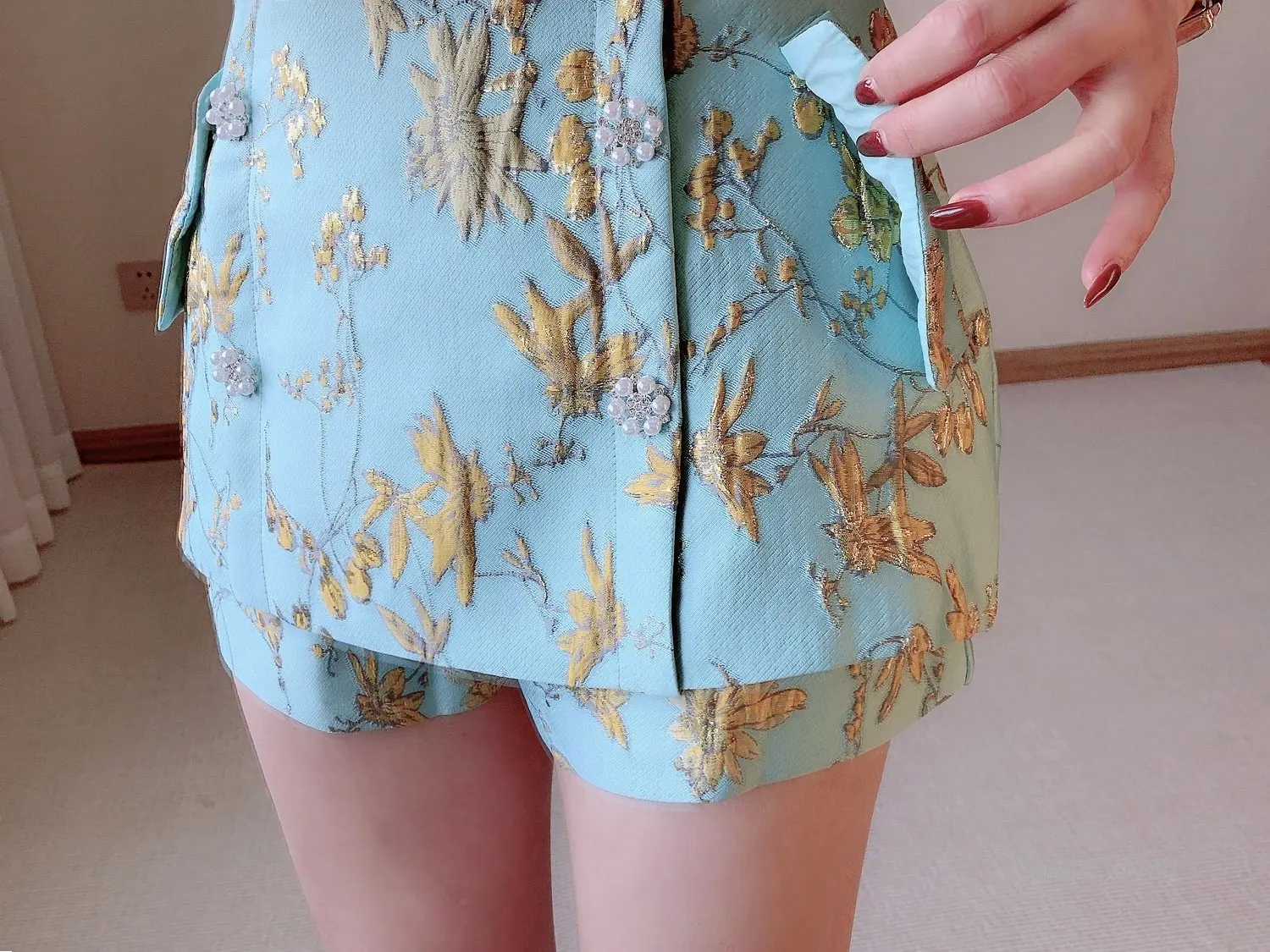 2023 Summer New Chic High Waist Embroidered Wide-Leg Skirt Shorts for Women Beaded Double Breasted A- Line Shorts