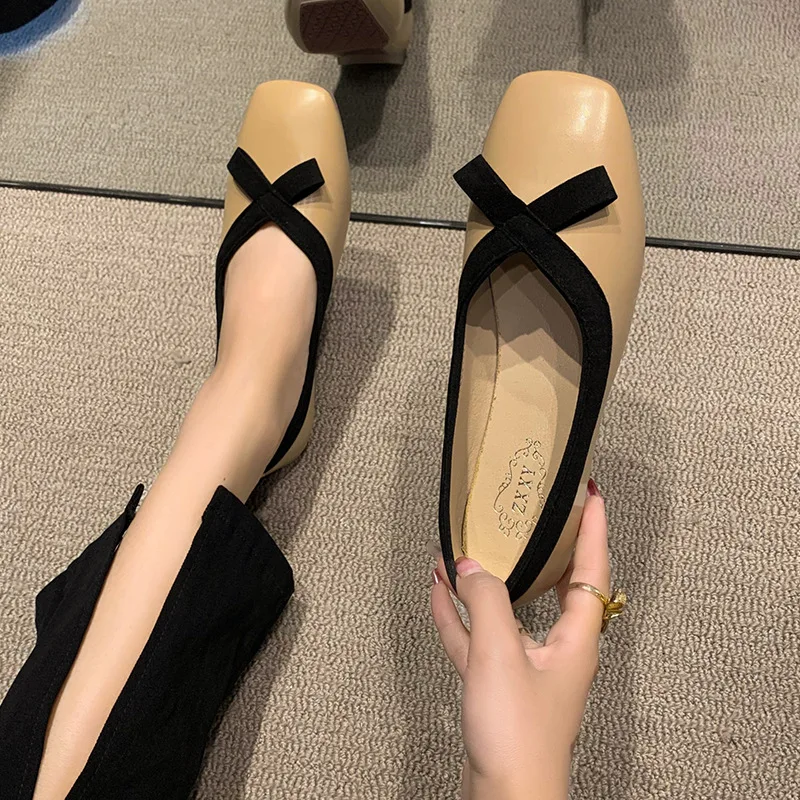 Кроссовки женские с квадратным носком повседневная обувь однотонные базовые на