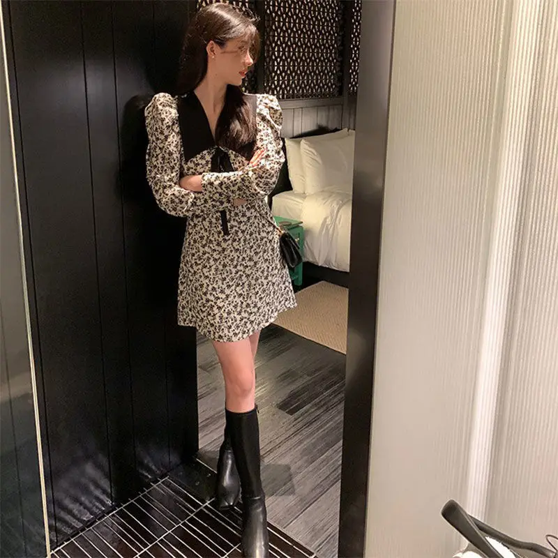 Мини-платье женское с цветочным принтом элегантное праздничное мягкое весеннее