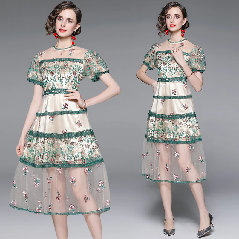 

The new 8666 will spot broken beautiful French white gauze skirt retro socialite dress embroidery lace