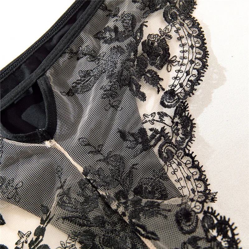 Сексуальный бюстгальтер короткий комплект с косточками и вышивкой Цветочная