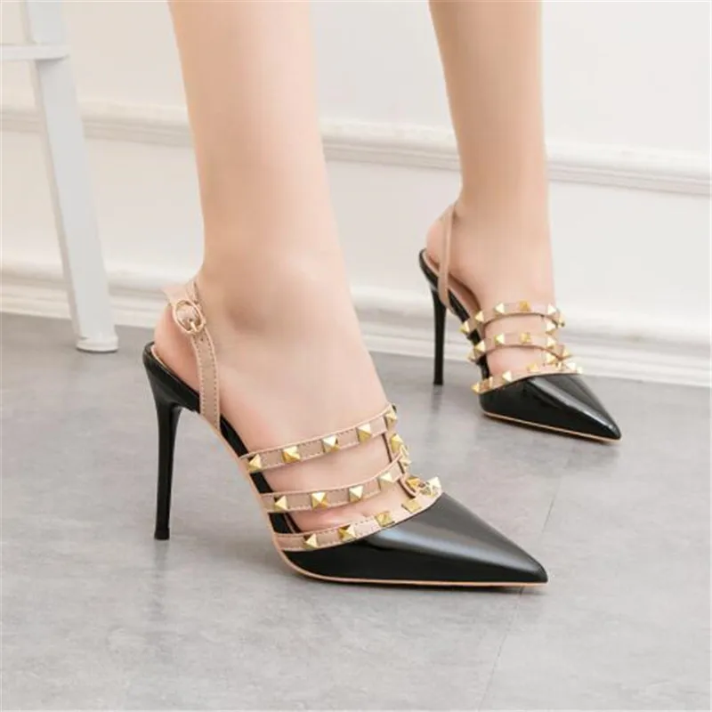 

2022 New 10CM PUMPS Sexy Pointed Roman High Heels Nightclub Was Thin Rivets Female Sandals Stiletto Back Empty Women's Shoes