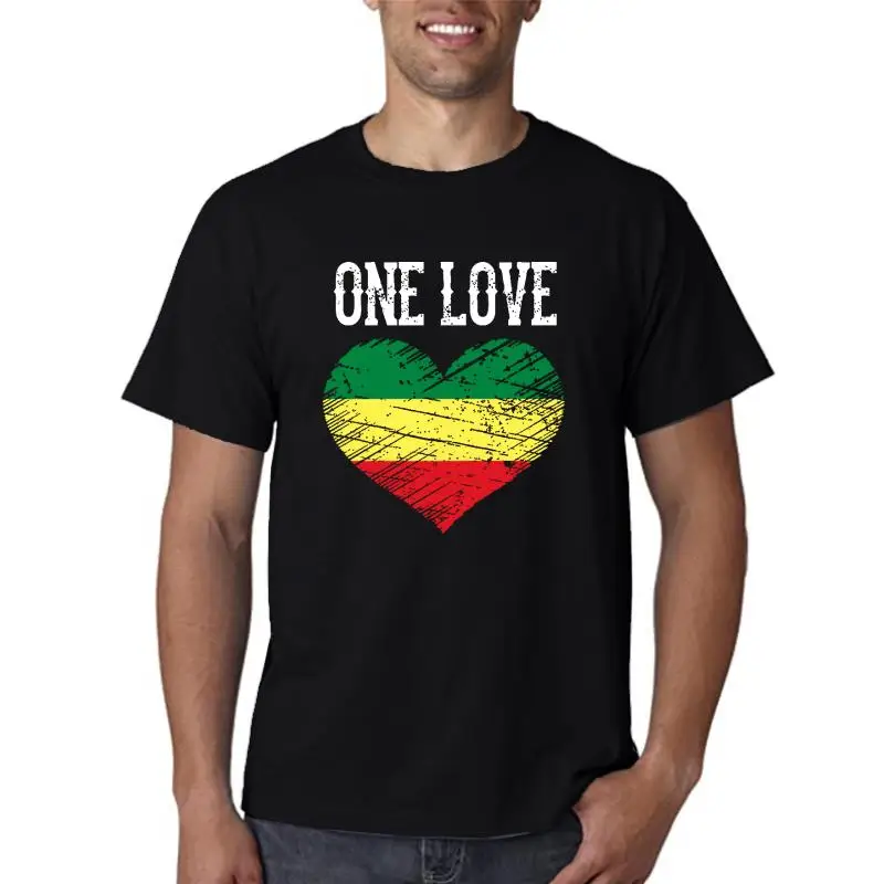 

One Love One Heort! Футболка с надписью Coribbeon