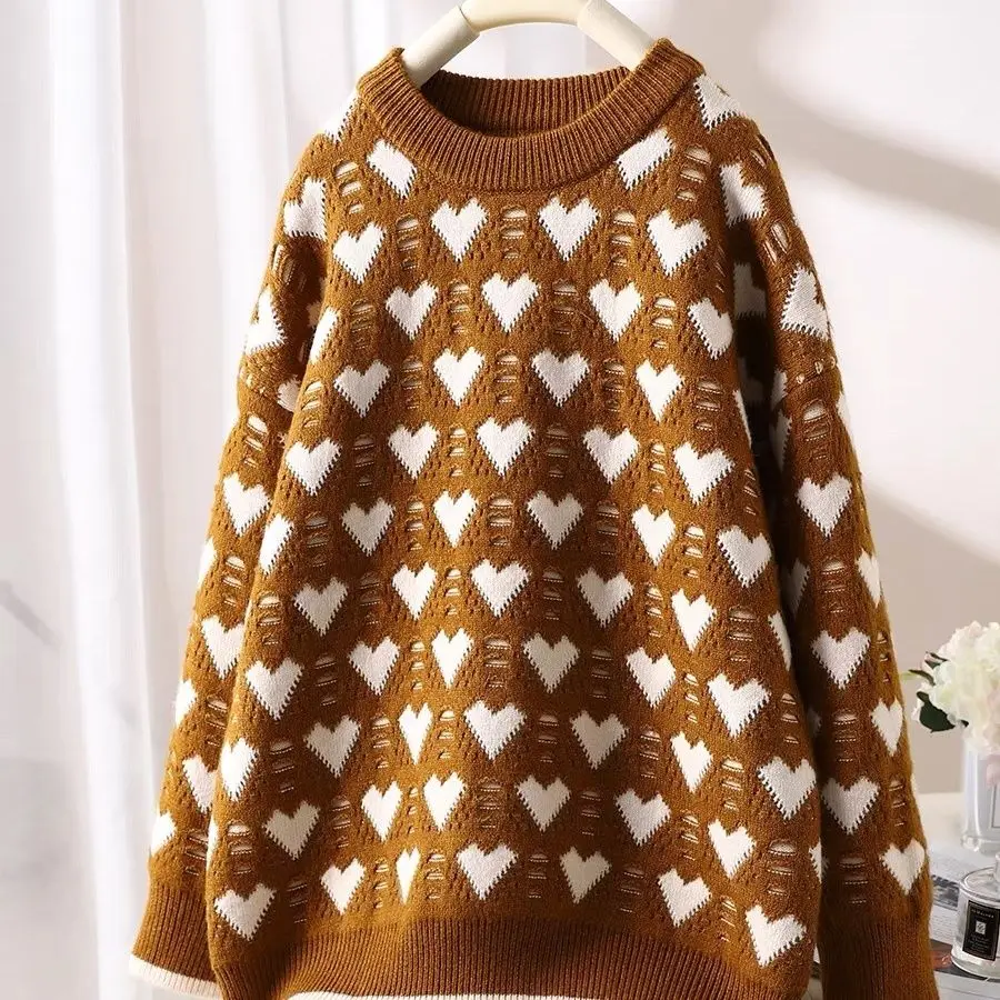 Autumn and Winter New Round Neck Love Hole Craft Foreign Style Cute Sweater Women's Loose Slim Versatile Sweater