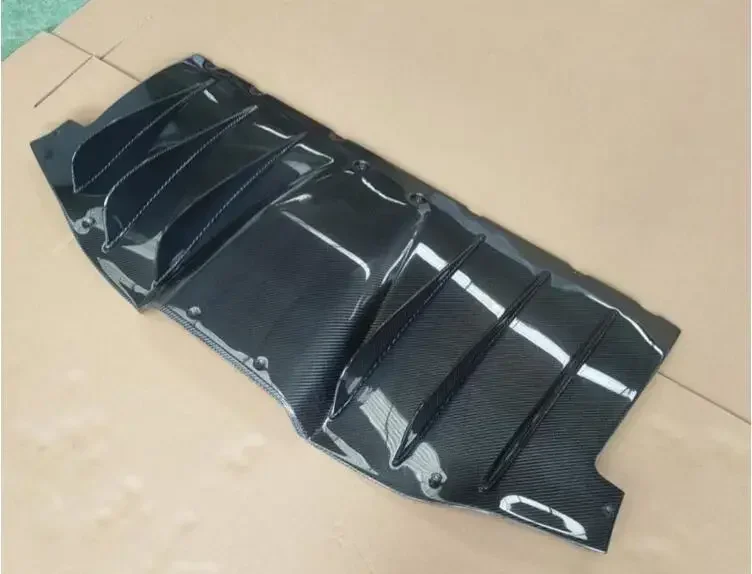 Задний бампер из настоящего углеродного волокна боковые спойлеры диффузор