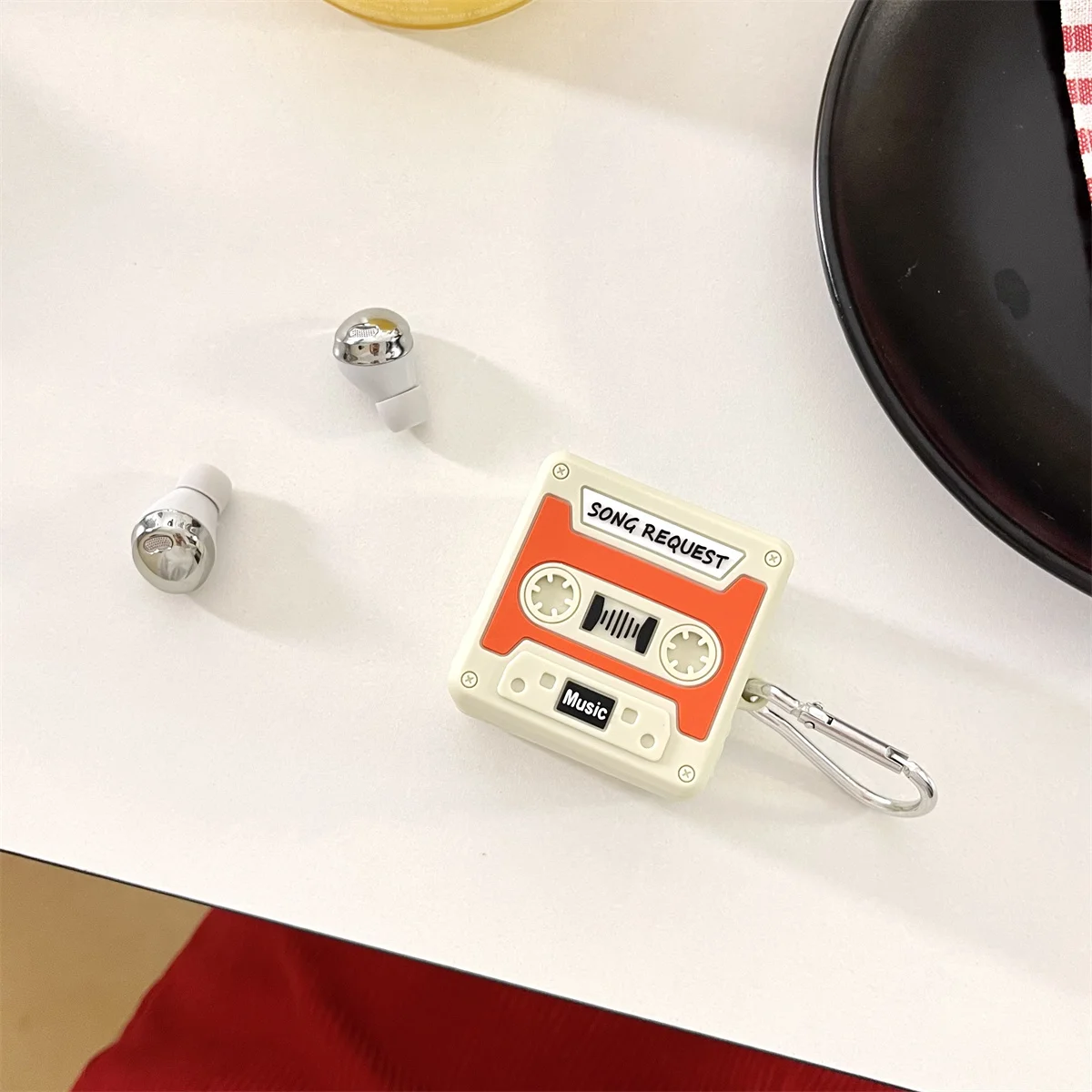 Силиконовый чехол с крючком для Samsung Galaxy Buds 2 pro/Buds FE/Buds 2/Buds Pro/Buds Live в стиле ретро