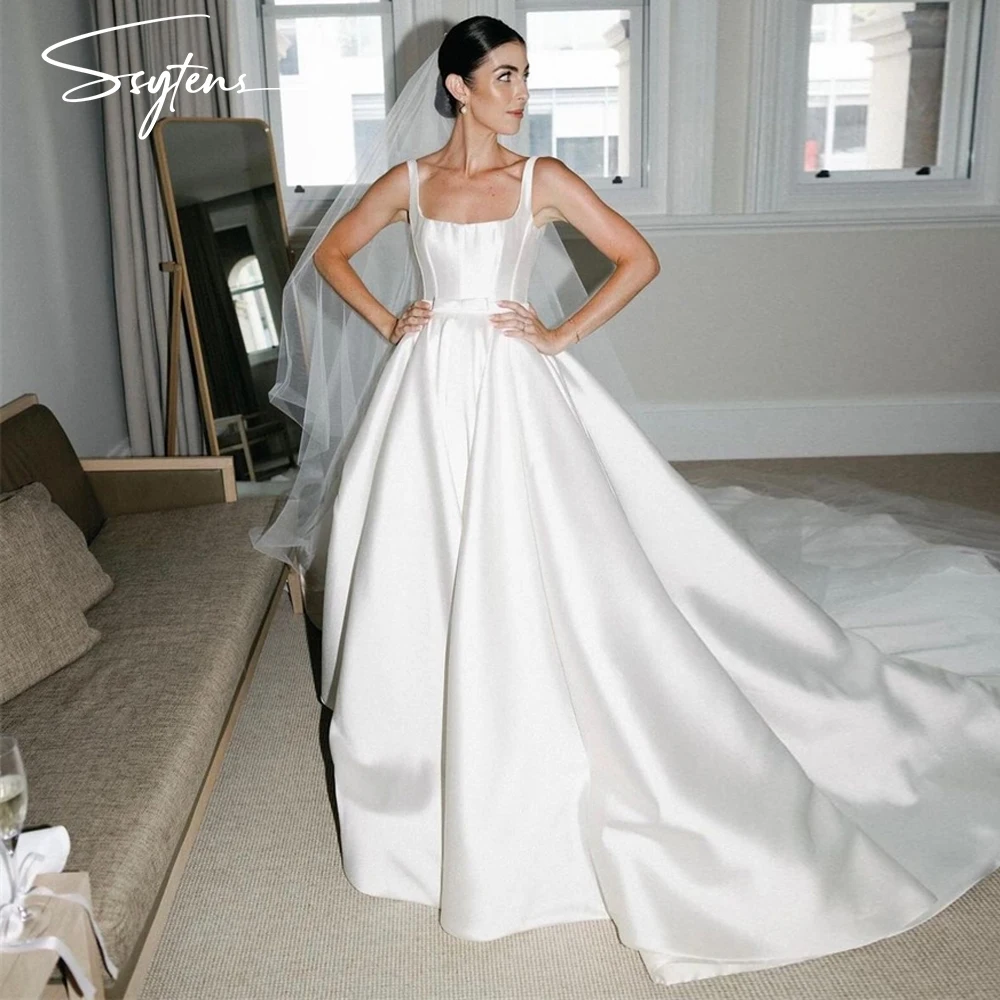 Женское длинное атласное свадебное платье простое ТРАПЕЦИЕВИДНОЕ без рукавов со