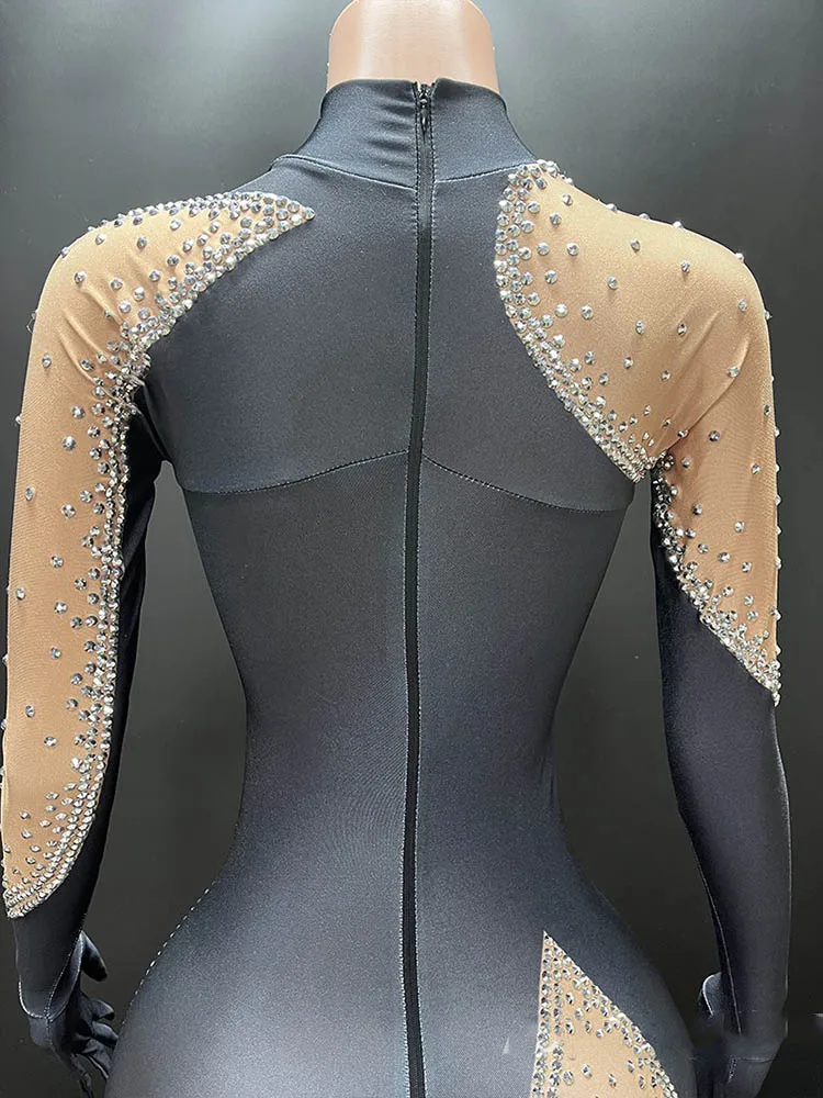 Высококачественный эластичный комбинезон контрастного цвета со стразами 2024