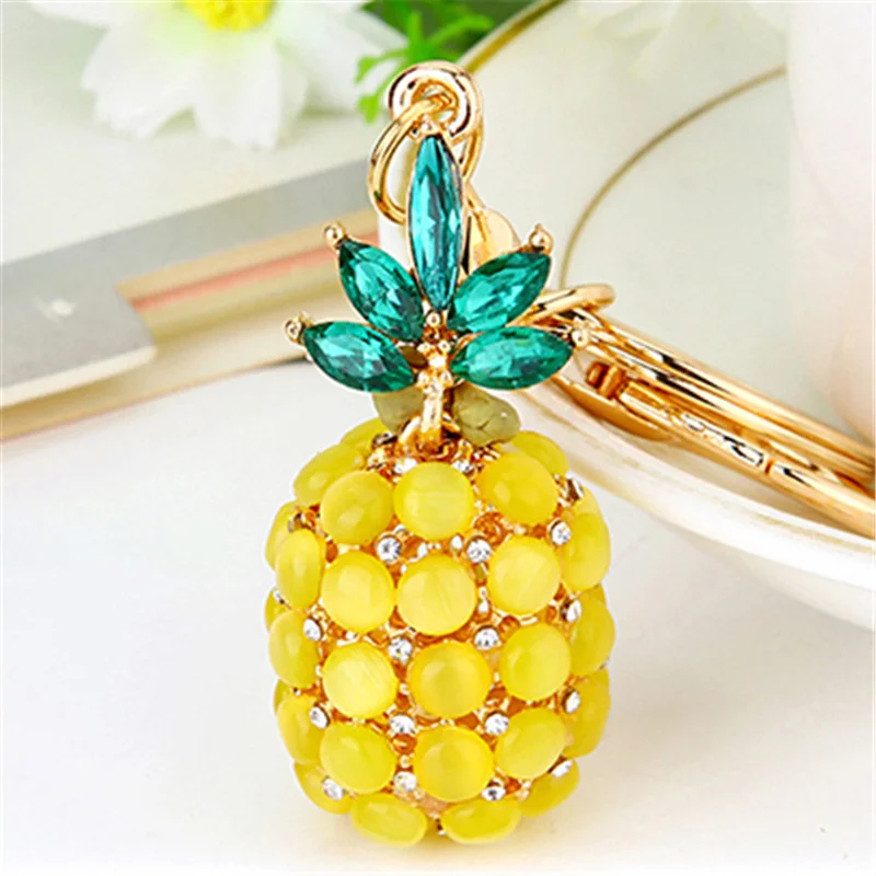 

Moonstone water diamond pomegranate car keychain female cute Korean version creative bag pendant key chain ring gift wholesale