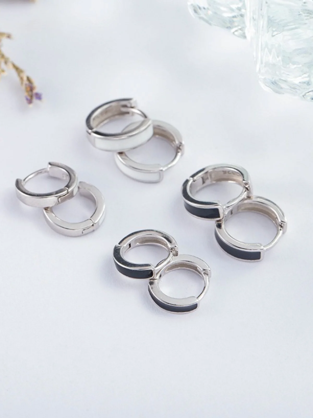 Пряжка для ушей из стерлингового серебра S925 крутое красивое черно-белое кольцо