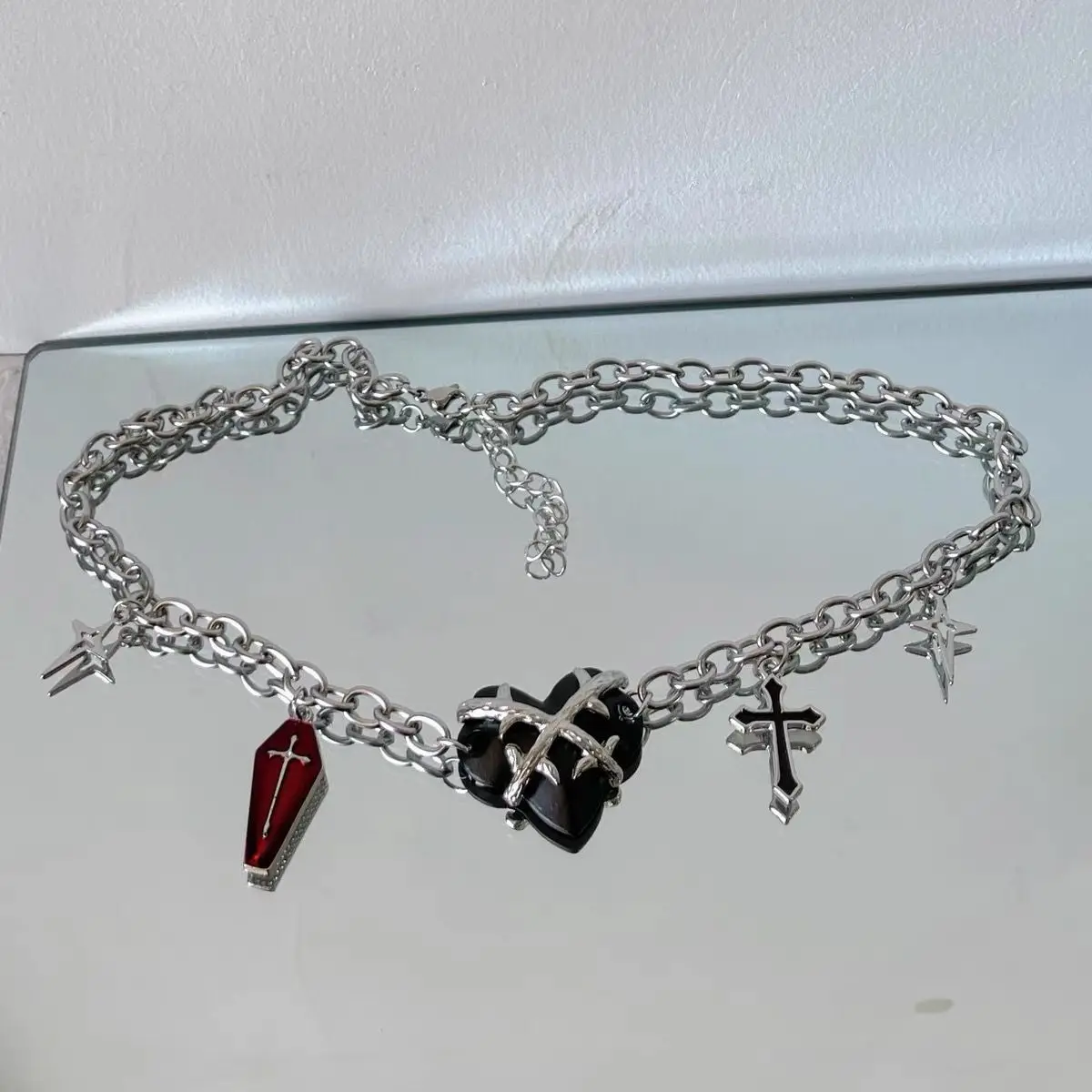 

Винтажное ожерелье с подвеской в форме сердца