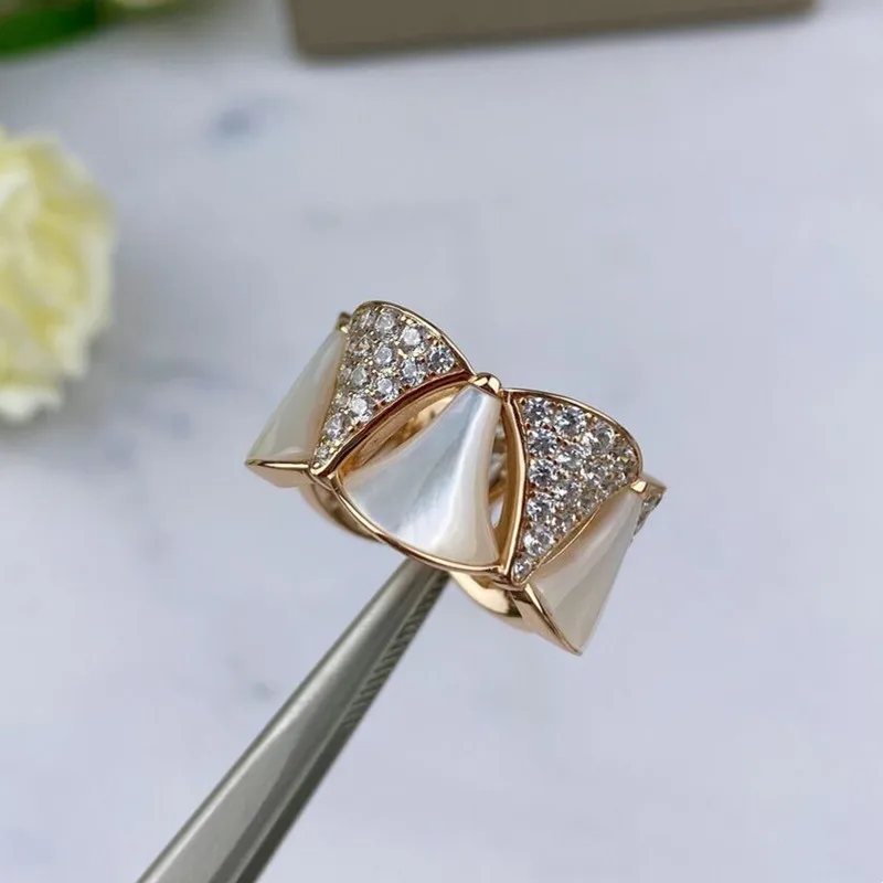 

S925 silver delicate white mother-of-pearl ring luxury high quality European and American fan-shaped ladies fashion brand gift 1