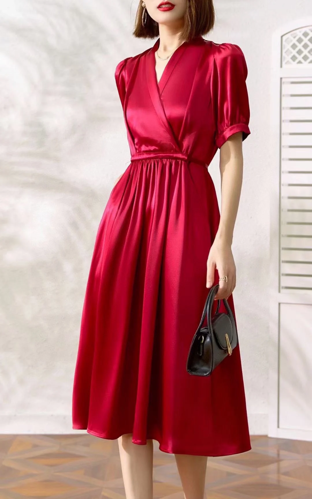 

2023 spring and summer women's clothing fashion new V-neck Dress 0621