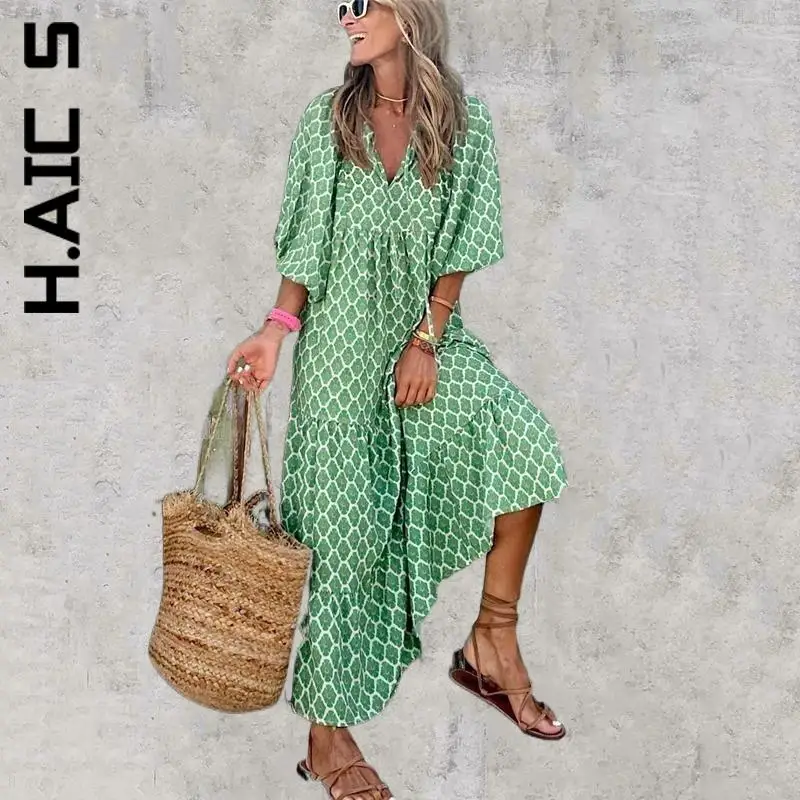 

Женское длинное платье с V-образным вырезом и принтом