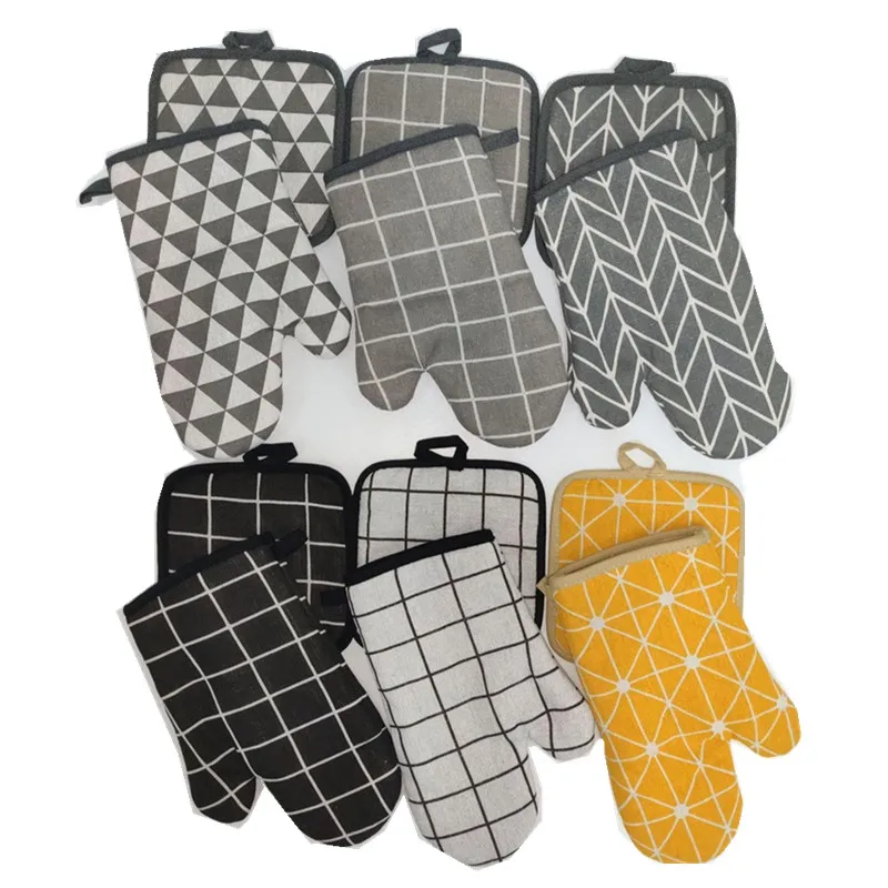 

2Pcs/set Cotton Square Insulation Pad + Glove Heat Resistant Geometric Pattern Coaster Pot Table Mat