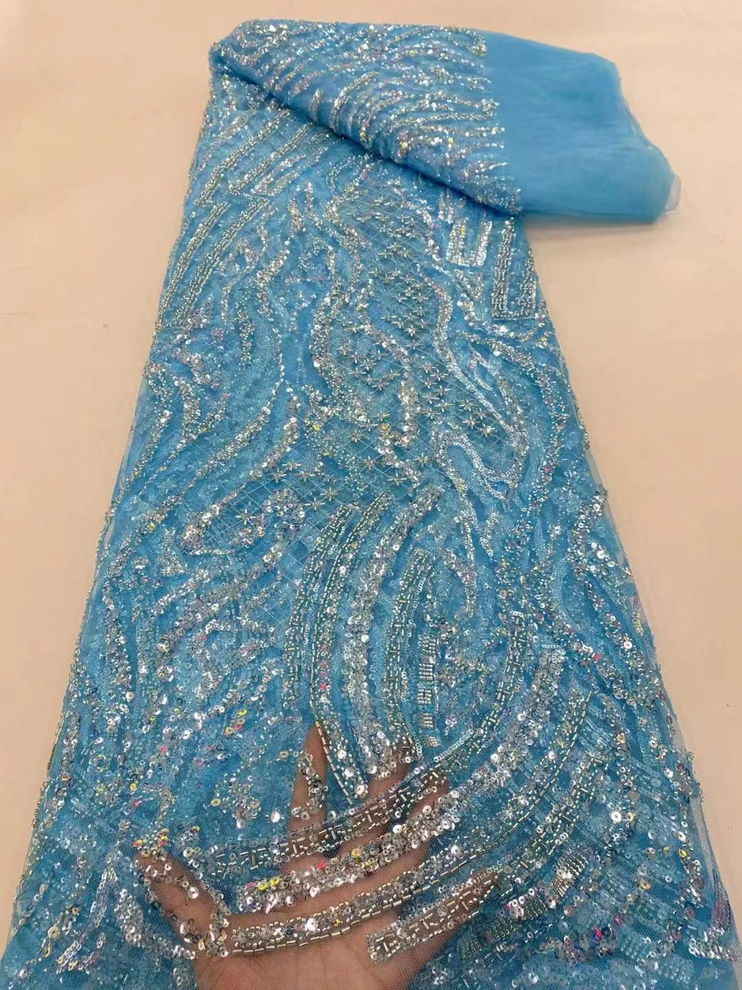 

New high-grade lace embroidery mesh density beaded sequins, French gorgeous women's evening dress fabric
