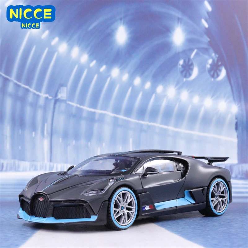 

Maisto 1:24 Bugatti Divo Sports Car Static Die Cast Vehicles Collectible Model Car Toys B209
