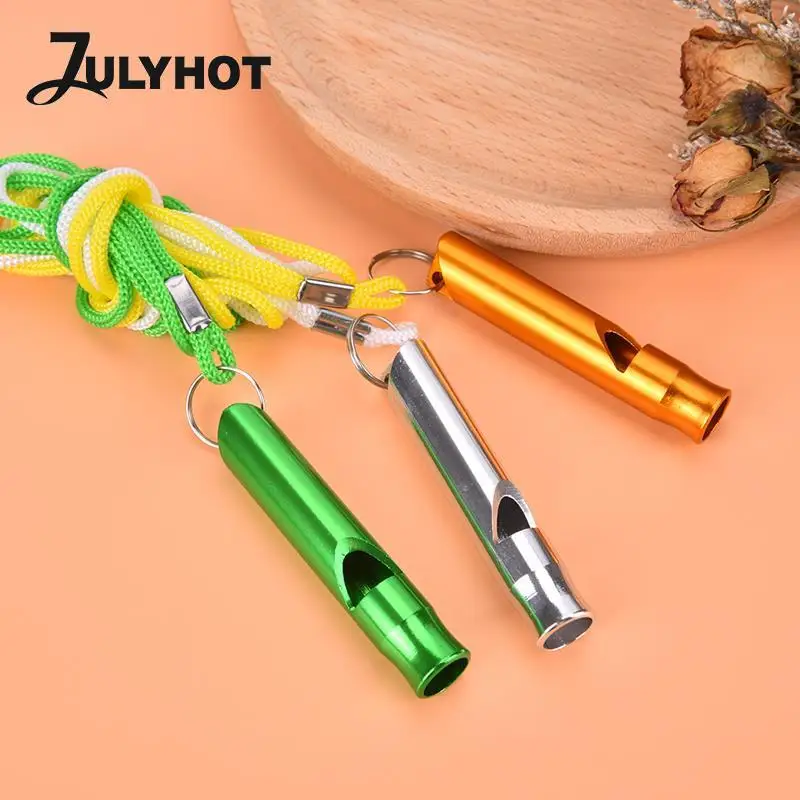 

Свисток для выживания на открытом воздухе со шнурком