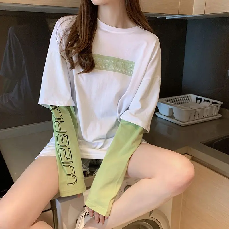 

2023 Cute Clothes Kawaii Tshirts with Print Women's T Shirts Loose Graphic Female Tops Korea Stylish Old 2000s Goth Xxl Alt Tees