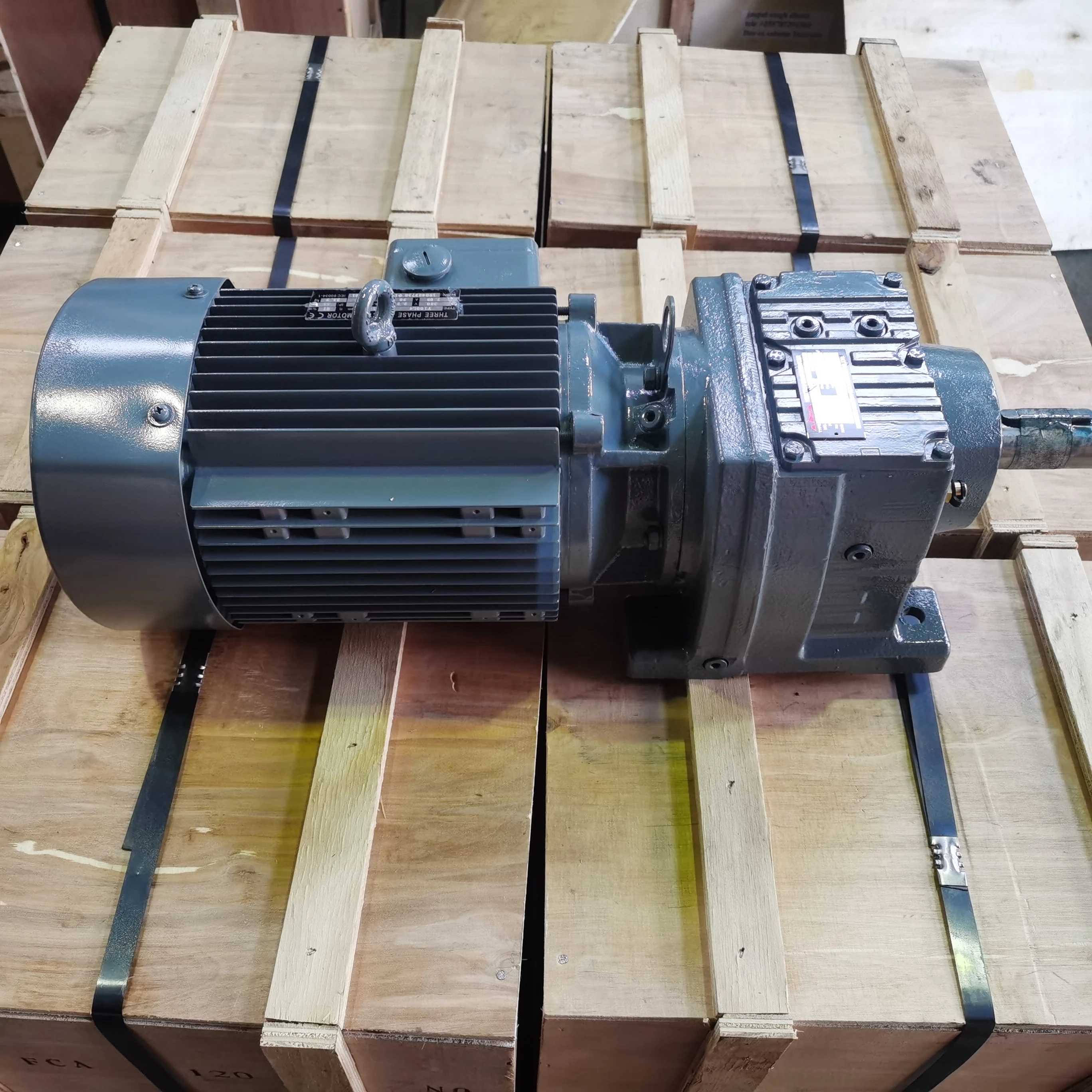 

R Series Gear Reducer Equivalent Motoriduttore Motoreductor Gear Reducer Helical Gearbox Helical Gear Motor