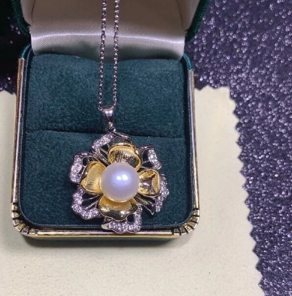 Великолепный комплект подвески и серьг с белой заклепкой жемчугом Южного моря AAAA