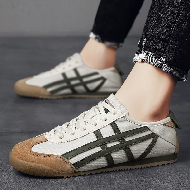 Summer Classic Comfortable Soft Lace-up Men's Canvas Sneakers Breathable Mens Casual Sneakers Non-slip Man Casual Sports Shoes