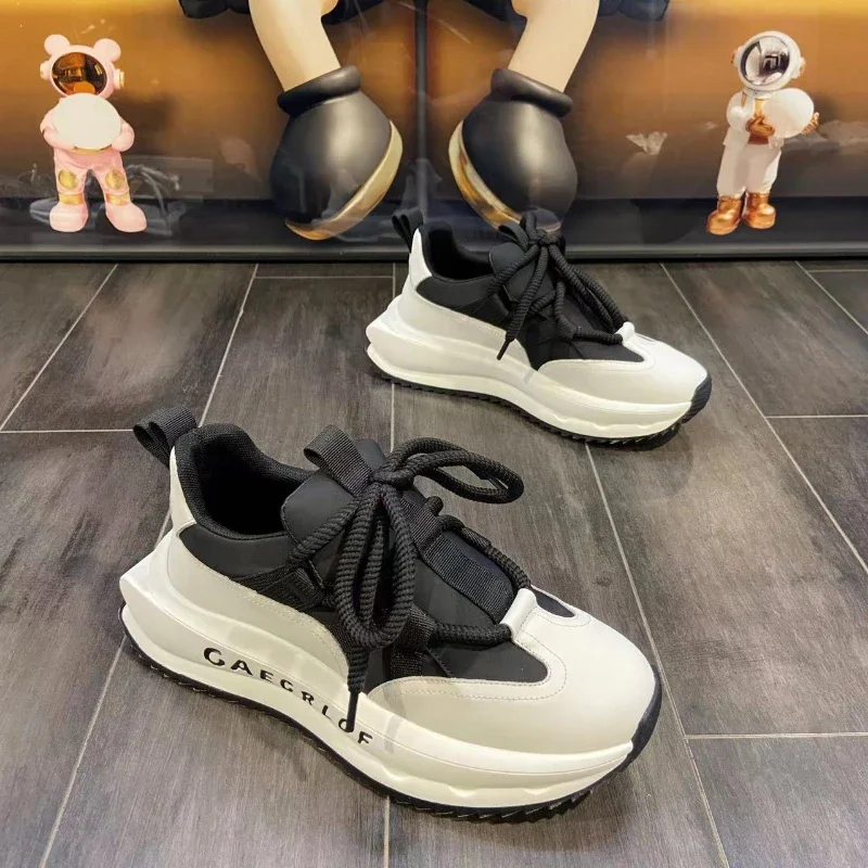 Męskie buty sportowe Gruba podeszwa Podwyższone 2024 Nowy sezon Wygodne wszechstronne oddychające antypoślizgowe podróżne na zewnątrz