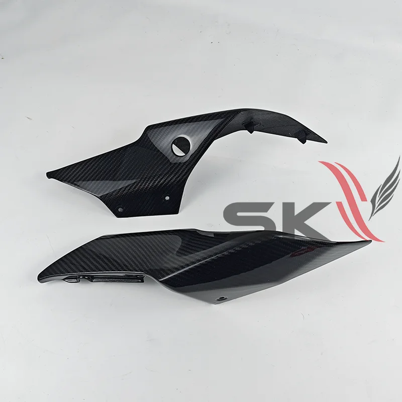 Фото Для Kawasaki Z900 2025 Z 900 100% чистое углеродное волокно, сухой карбон, аксессуар для мотоцикла, задние боковые панели, защитный комплект обтекателя №4