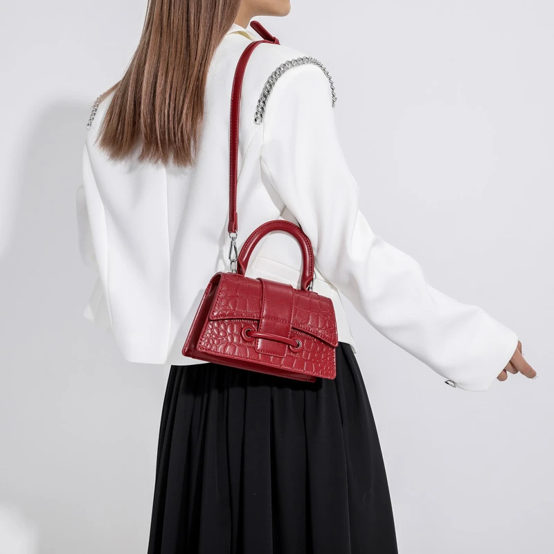 

Stone Pattern Silver Crossbody Bags For Women 2023 Y2K Koeran Fashion Handbags Short Top Handle Leather Luxury Brand Party Purse