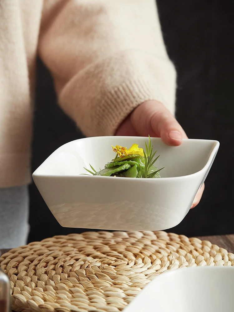 

European White Porcelain Bowl Shaped Salad Dessert Plate Snack Plate Ceramic Tableware Kitchen Seasoning Bowl Cooking Dishes New
