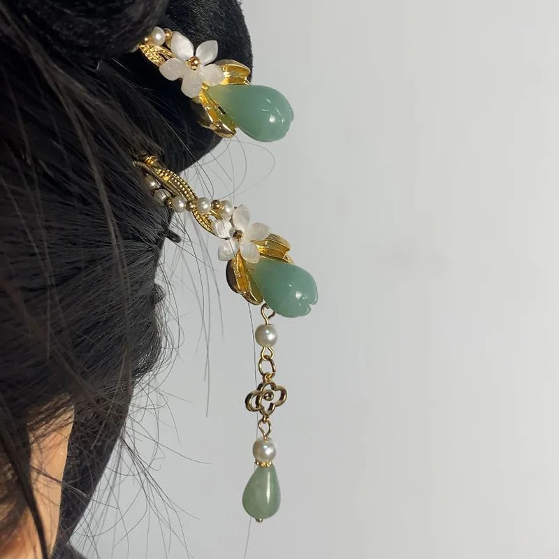 

1 Pair Of Green Hairpins Fashion Cute And Fresh Chinese Ancient Style Hanfu Headdress Hairpin For Women Hair Stick